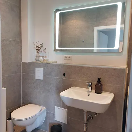 Hang Zur アパート *